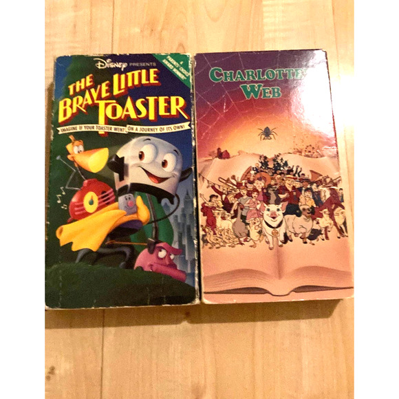 The Brave Little Toaster Slip Cover VHS & Charlotte's Web Slip Cover VHS Lot - Picture 1 of 6